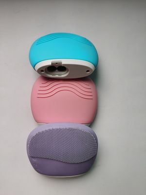 Hautfreundlich Weiches Silikon Reinigungsgerät Vibrationsmassage Bürste