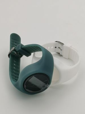 EMC ROHS Reach zertifizierte Schlanke Schrittmesser Armband Entfernung bis 1999.99Km/1263.99Miles