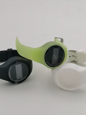Multi-Funktion ABS Silikon Digital Schritt Zähler Armband mit 24-Stunden-Zeit Anzeige