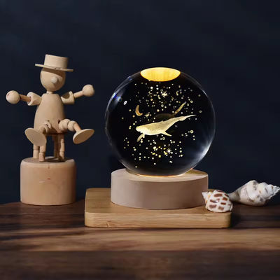 6cm 3D Kunst Kristallkugel Nachtlicht Geburtstagsgeschenk Nachtlicht Holzlicht Tischlampe Dekoration