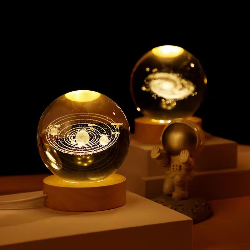 Kristalllampe USB Licht 3D Kunst Kristallkugel Helles Glas Nachtlicht Tischlampe